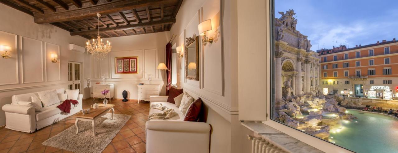 Appartement Trevi Ab Aeterno - Amazing View Of The Trevi Fountain à Rome Extérieur photo